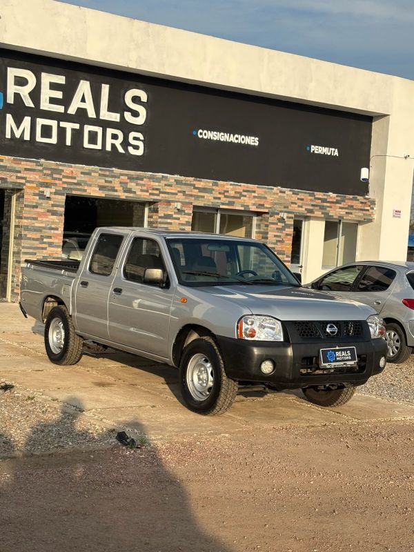 Nissan Frontier foto 3